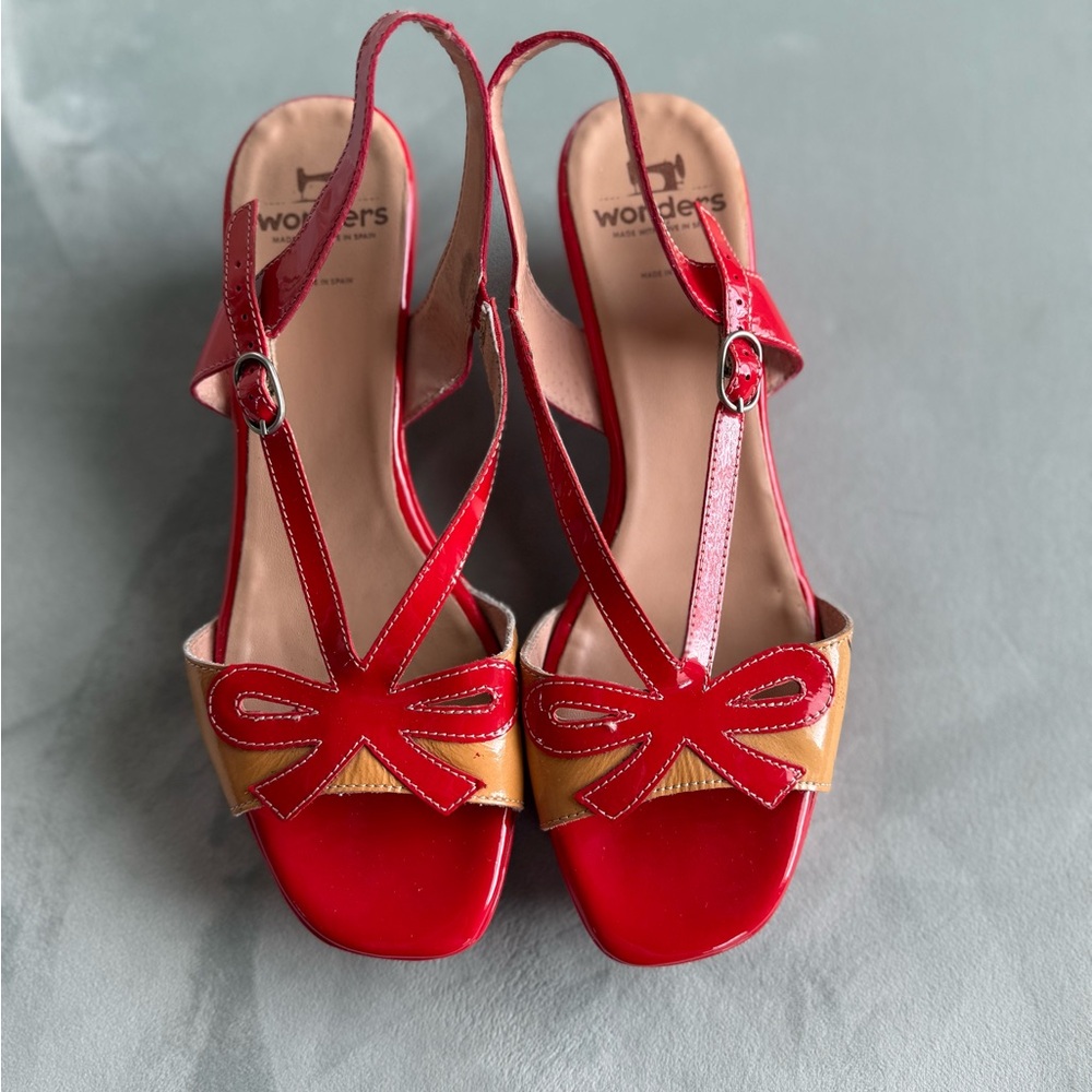 Wonders Red Bow Sandals - Patent Leather